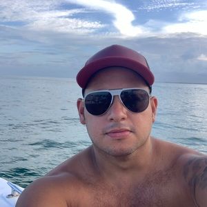 Meet your Posher, Juan